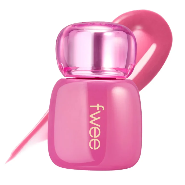 Pink fwee 3D Voluming Tint bottle with a glossy pink swatch